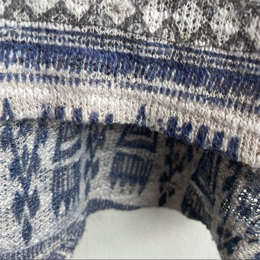 Aztec Elephant Racer Back Gray & Blue Graphic Tank Size Small - Picture 5 of 7